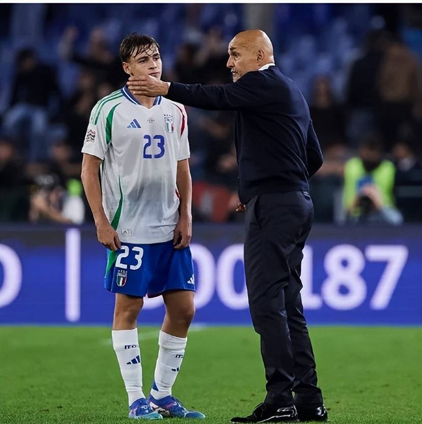 开云APP-罗马年轻球员崭露头角，助球队夺得胜利