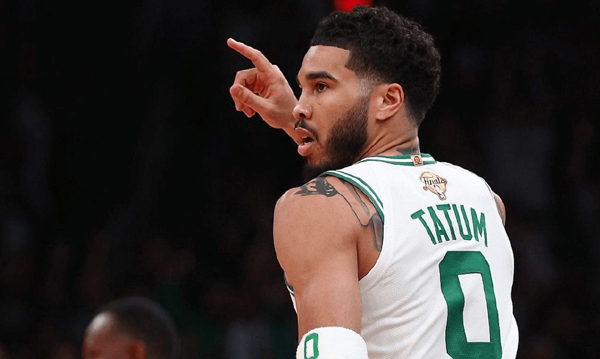 开云官网-沙尔克球队遭遇连败，排名急速下滑