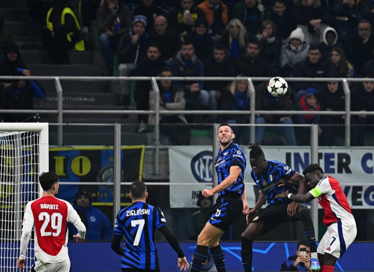 卡利亚里客场战平帕尔马，联赛前区分为空防出色的简单介绍