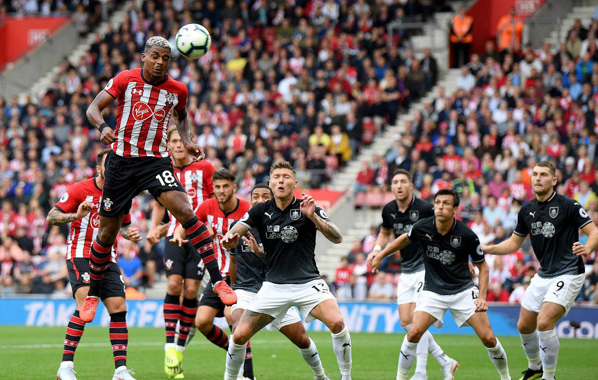 富勒姆客场遭遇挫败，阴云笼罩