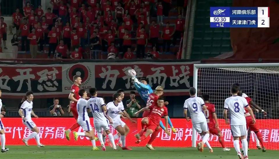 包含精准角球瞬间为球队赢得关键胜利的词条