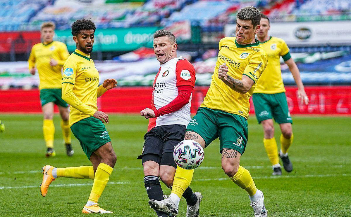 包含佛罗伦萨客场力挽狂澜，取得联赛平局的词条