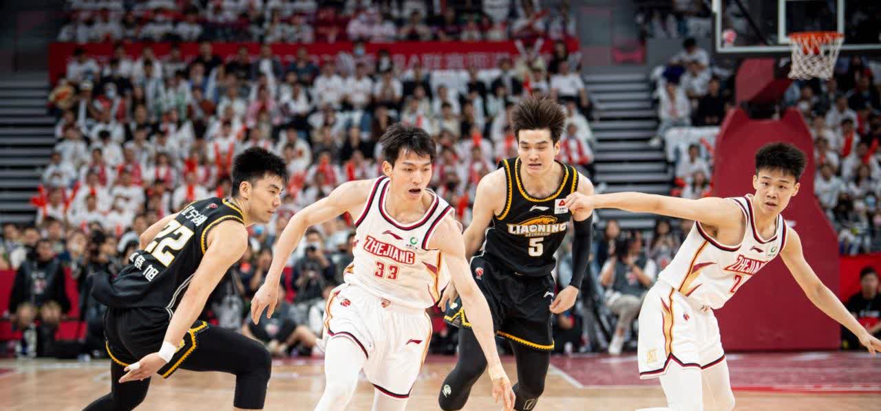 开云平台-浙江队与对手抗衡，成功逆袭