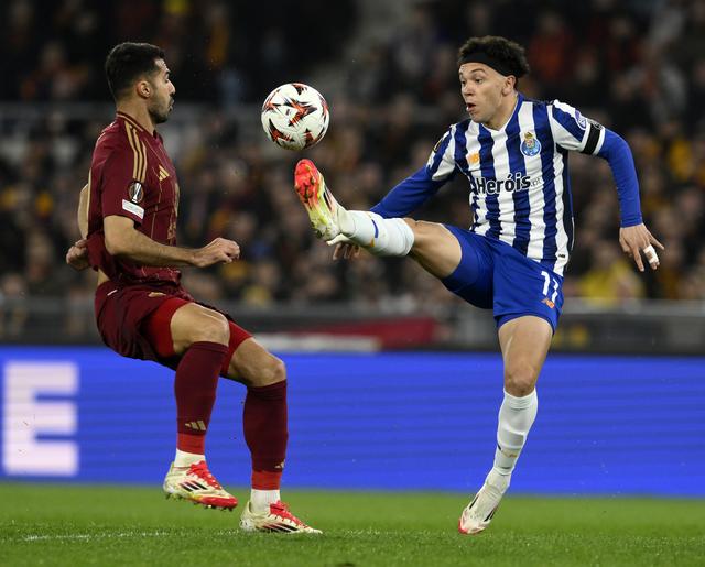 意大利横扫波兰，晋级欧预赛决赛的简单介绍