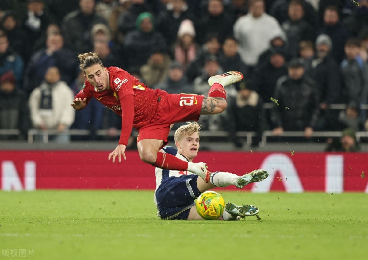 关于热刺连续三场不败，成功保持领先优势的信息