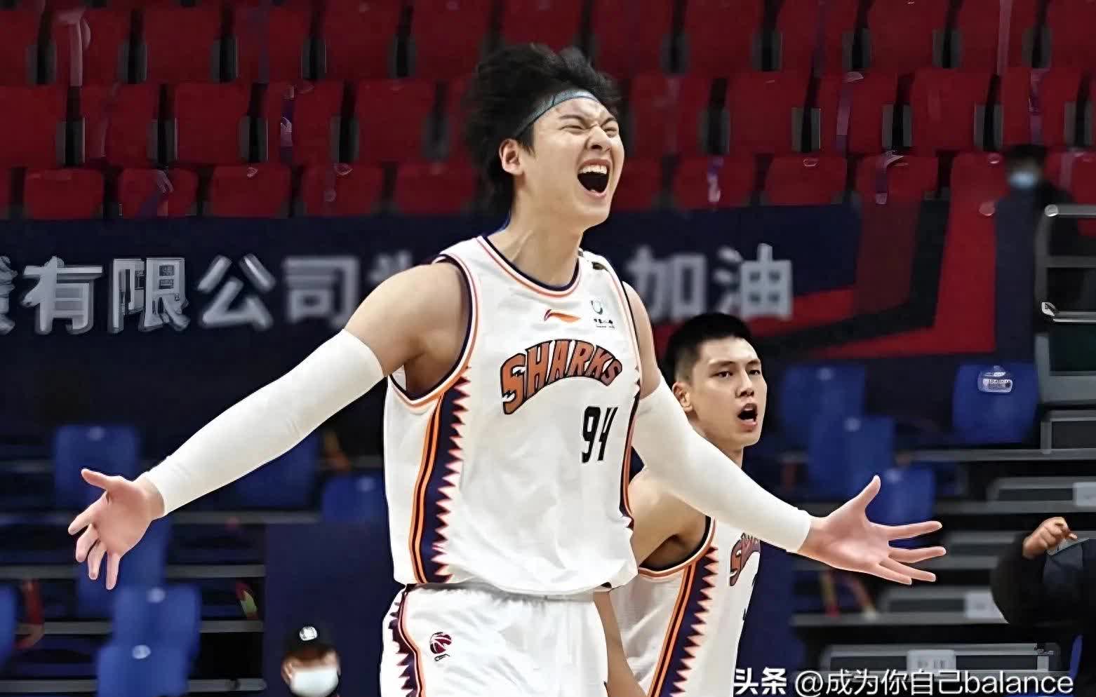 四川男篮实现连胜，战绩迅速攀升