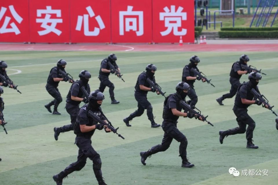 开云体育-福州一方队迎接热身赛，决战比赛