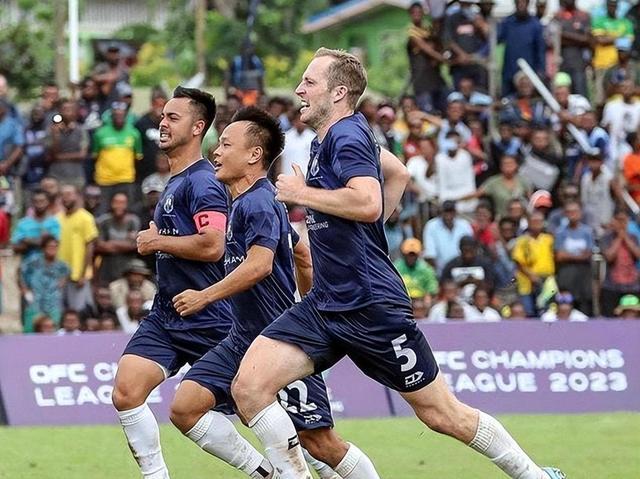 欧洲豪门球队与亚洲强队交锋激烈