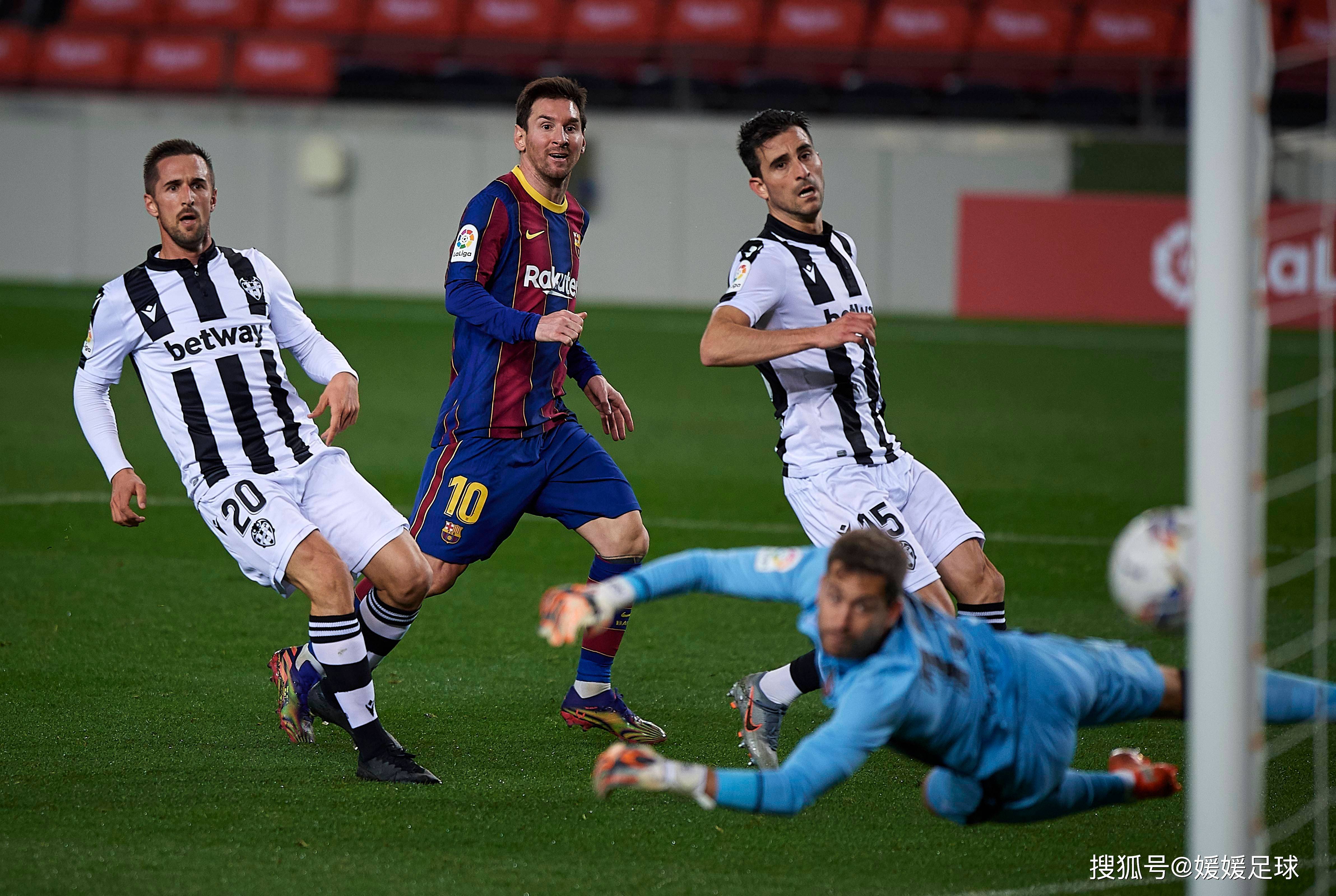 巴塞罗那客场大胜，晋级四强