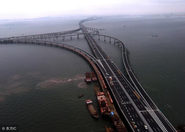 关于阿联酋开通世界最长跨海大桥，刷新纪录的信息