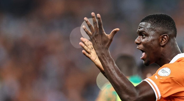 非洲球队突破重围，晋级八强