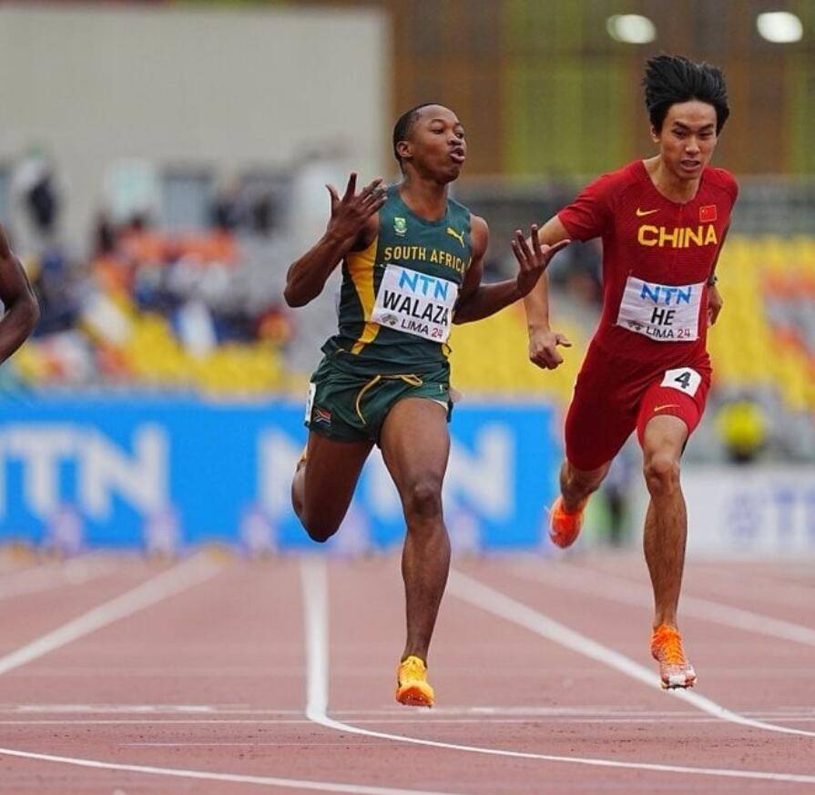 南非选手在田径比赛中晋级决赛