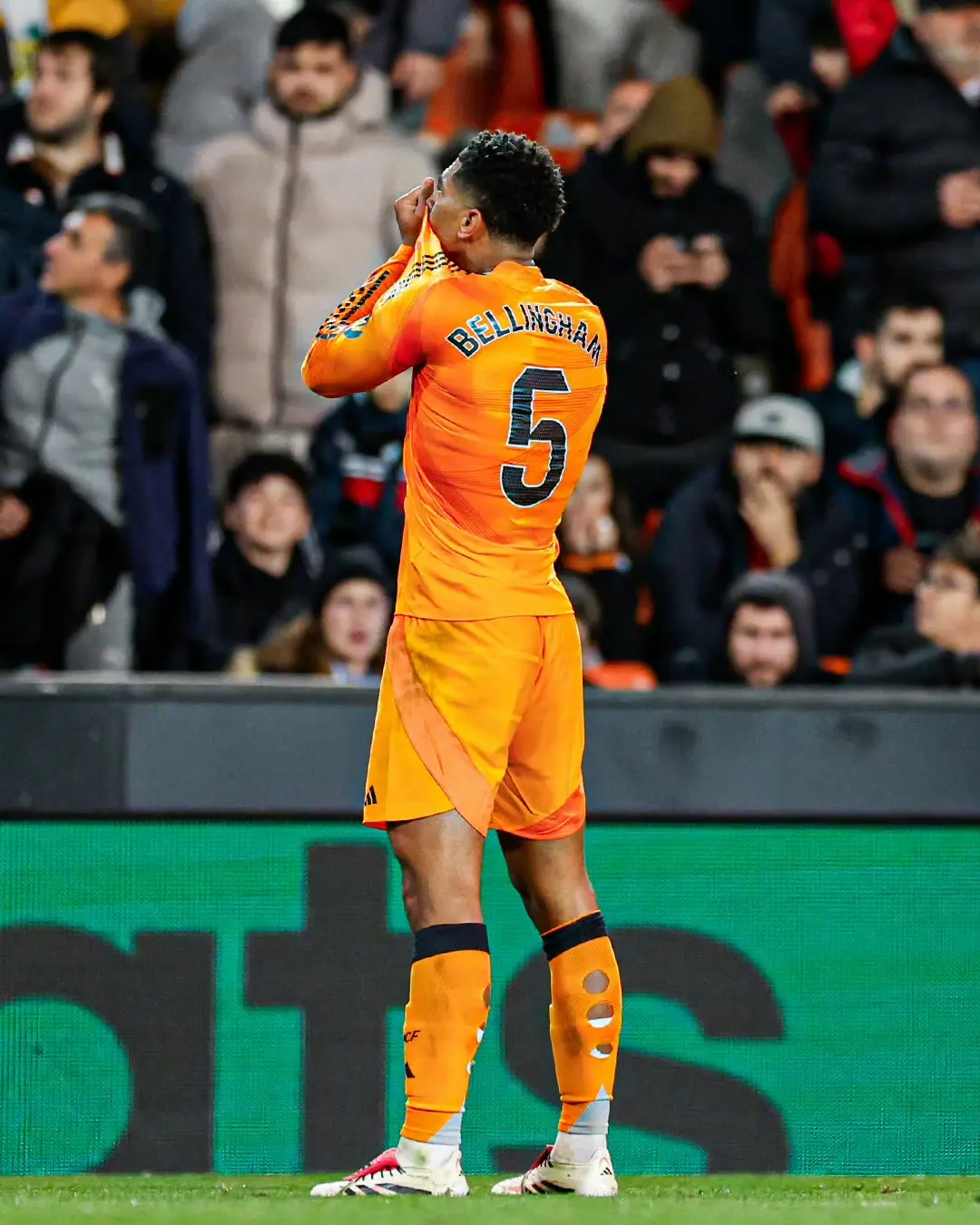 开云体育官网-瓦伦西亚主场失利，降级危机愈发严重的简单介绍