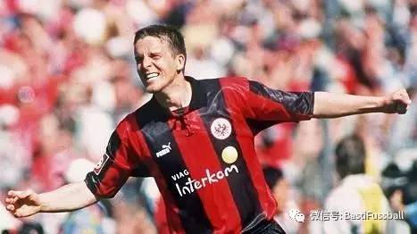 包含法兰克福取得重要胜利，为保级奠定基础的词条