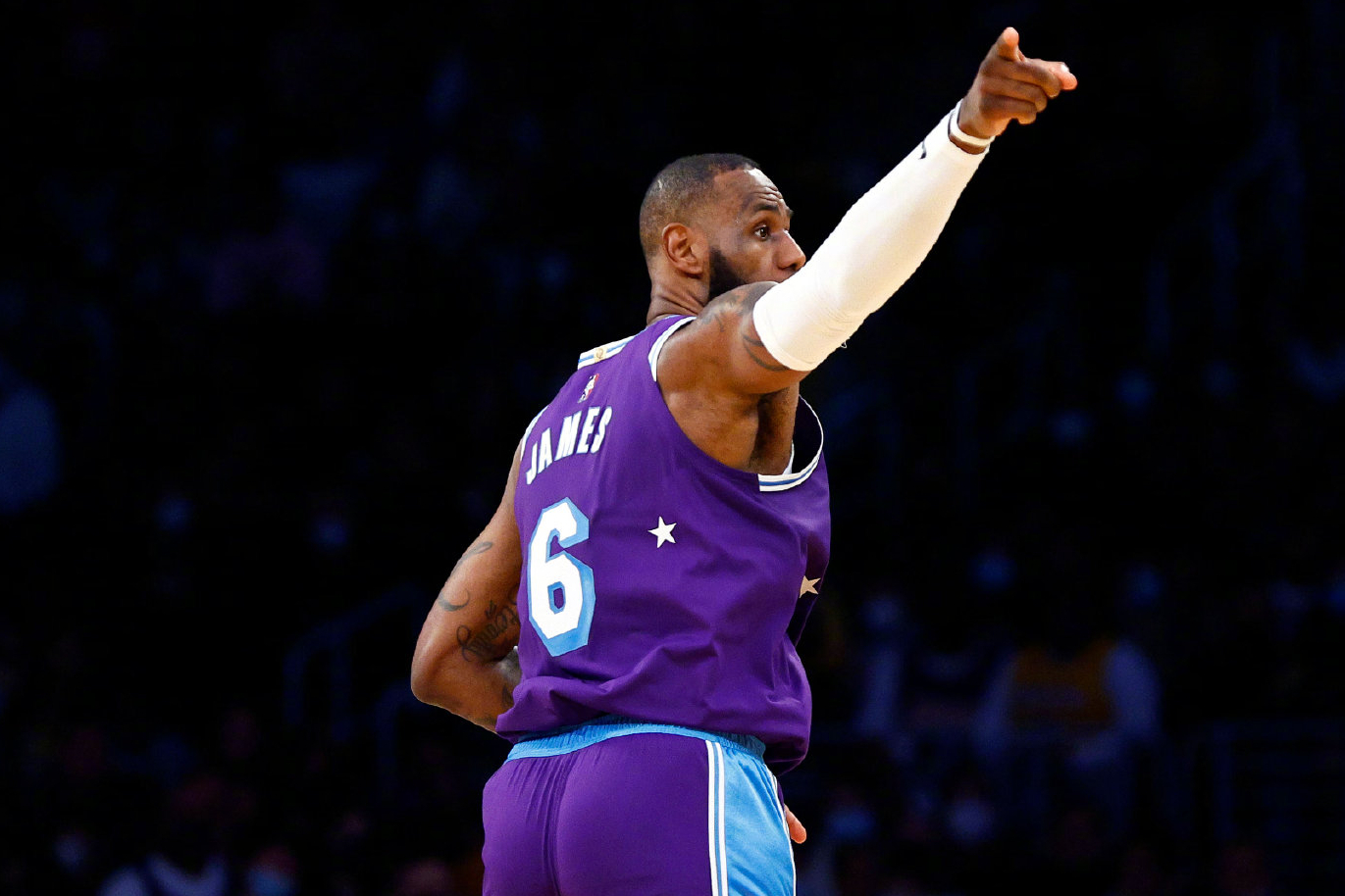 关于FPX血洗SHR，Lehends拿下关键大龙焦点之战成都决赛之夜，技惊四座的信息