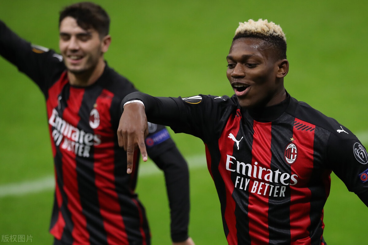 乌拉圭完胜巴萨，伊布刷新纪录